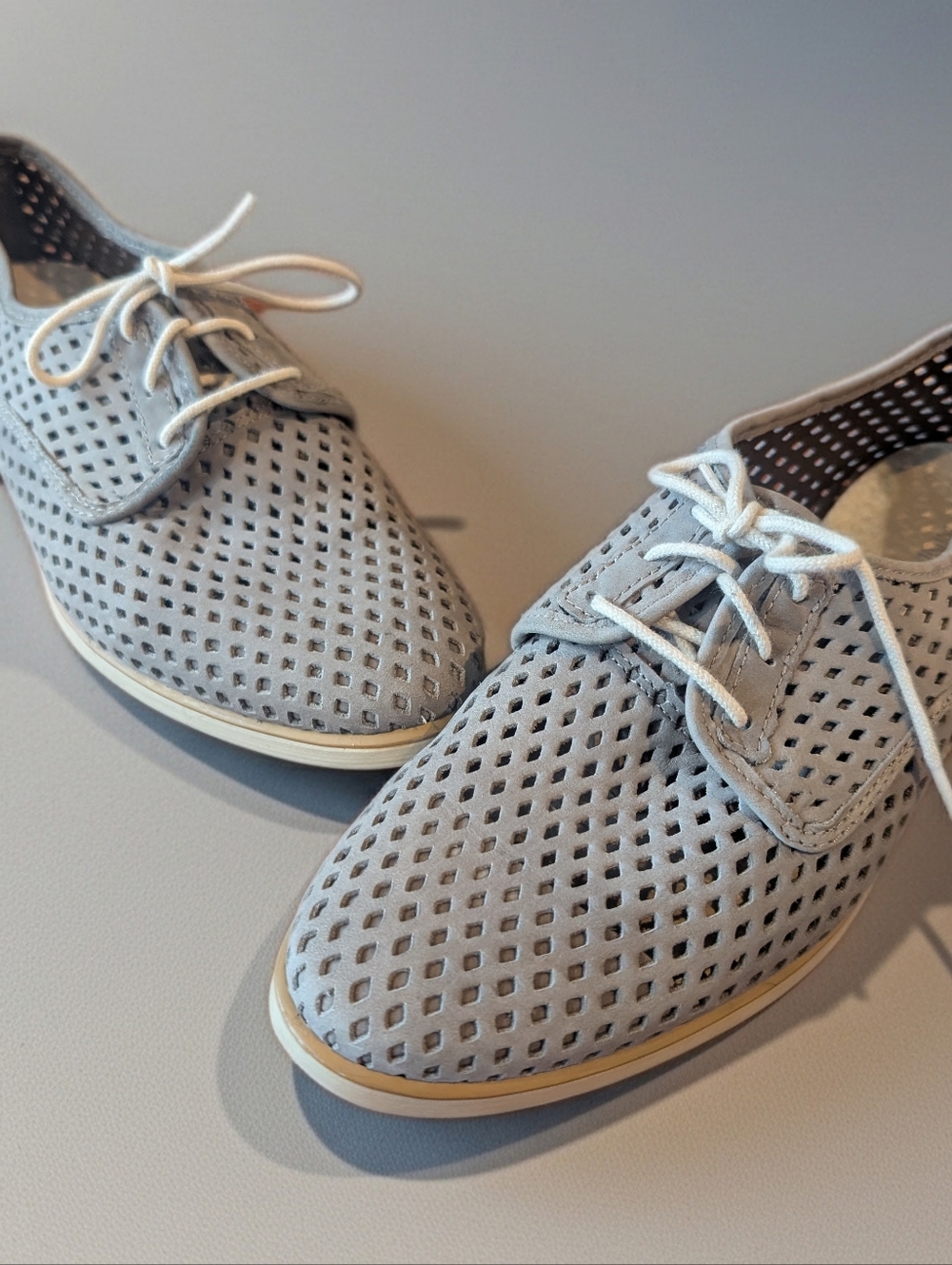 Women's Nine West Leather Open Weave Tan Taupe Spring Loafers